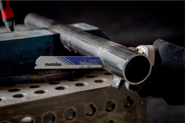 Акумуляторна шабельна пила Metabo SSEP 18 LTX BL MVT +2 АКБ 8 Аг із ЗП у кейсі METABOX 165 L (602258810) фото 1