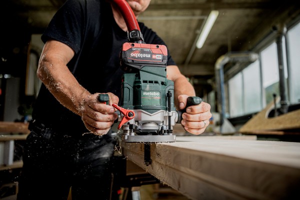 Акумуляторний фрезер Metabo OFV 18 LTX BL 12 каркас (601743840) фото 3