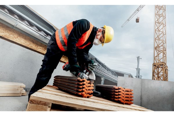 Акумуляторна болгарка Metabo WB 18 LTX BL 180 каркас в кейсі (613087840) фото 2
