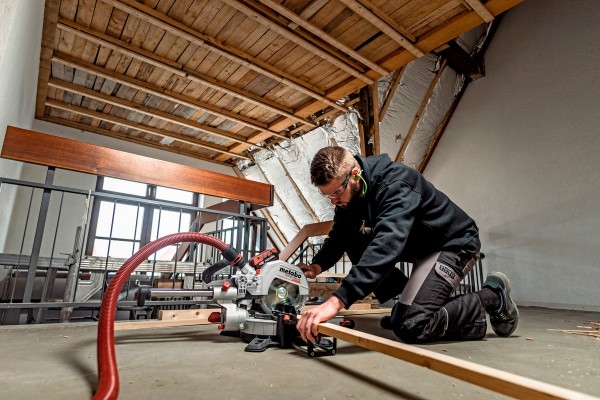 Акумуляторна торцювальна пила з протяжкою Metabo KGS 18 LTX BL 216 каркас (614216850) фото 3