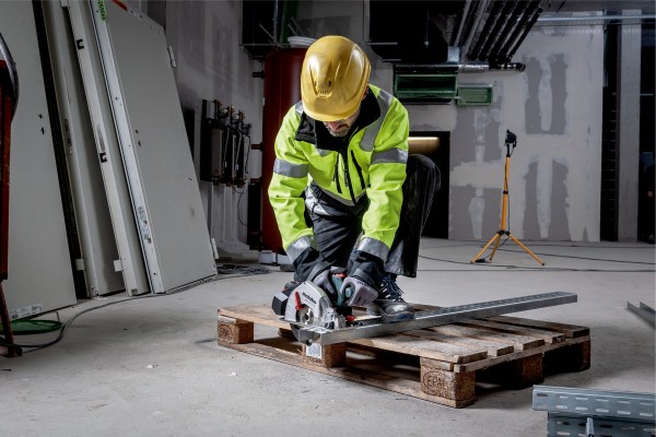 Акумуляторна дискова пилка по металу Metabo MKS 18 LTX 58 Каркас (600771890) фото 4
