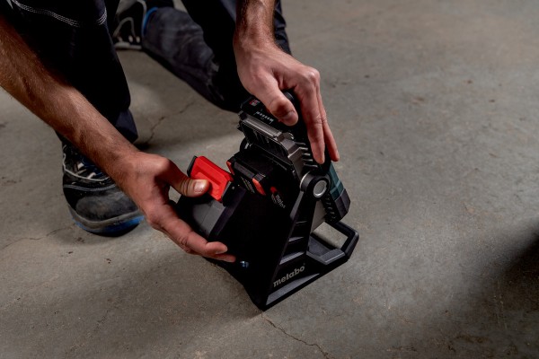 Прожектор акумуляторний Metabo BSA 18 LED 4000 (601505850) фото 2