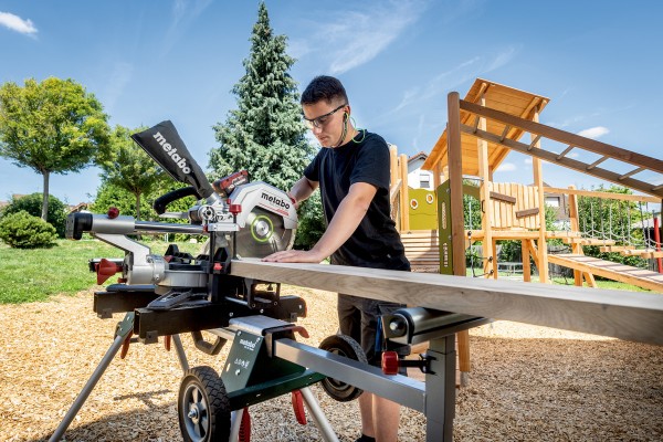 Акумуляторна торцювальна пила Metabo KGS 18 LTX BL 305 (614305850) фото 7