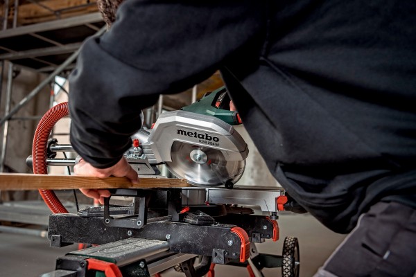 Торцювальна пила Metabo KGS 254 M + стіл Metabo KSU 251 (691214000) фото 2