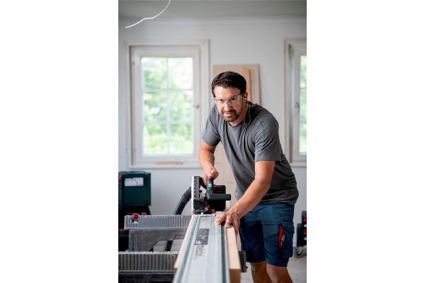 Акумуляторна занурювальна дискова пила Metabo KT 18 LTX 66 BL 2х8.0 Аг (601866810) фото 9