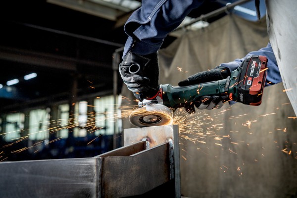 Акумуляторна кутова шліфувальна машина Metabo WPBA 18 LTX BL 15-150 Quick DS (601745840) фото 5