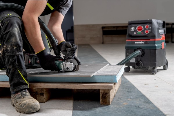 Акумуляторна кутова шліфмашина Metabo W 18 L BL 9-125 в кейсі (602374860) фото 7