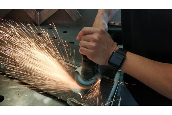 Акумуляторна болгарка Metabo PowerMaxx CC 12 BL 2х2.0 Аг (600348500) фото 3