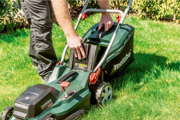 Газонокосарка Metabo RM 36-18 LTX BL 36 без АКБ і ЗП (601716850) фото 8