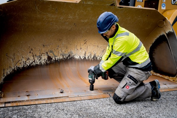 Акумуляторний ударний гайкокрут Metabo SSW 18 LTX 1750 BL в кейсі (602402840) фото 2