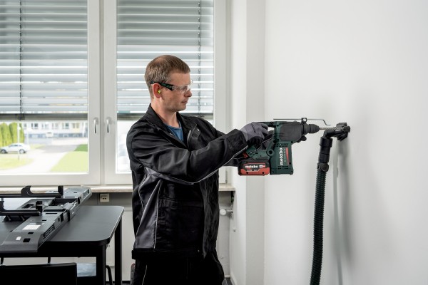Акумуляторний перфоратор Metabo KH 18 LTX BL 24 каркас в кофрі (601713860) фото 1
