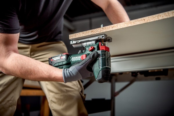 Акумуляторний лобзик Metabo ST 18 L 90 (601047850) фото 2