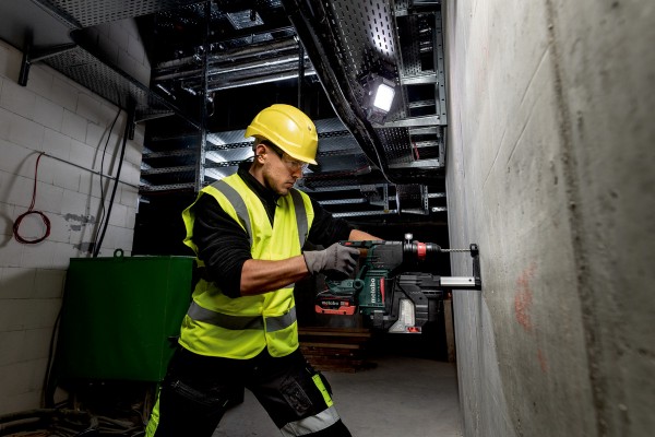 Акумуляторний прожектор Metabo BSA 18 LED 4000 каркас + штатив  (691210000) фото 6