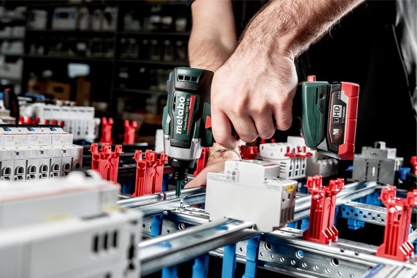 Акумуляторний ударний гайковерт Metabo PowerMaxx SSD 12 BL (601115890) фото 1