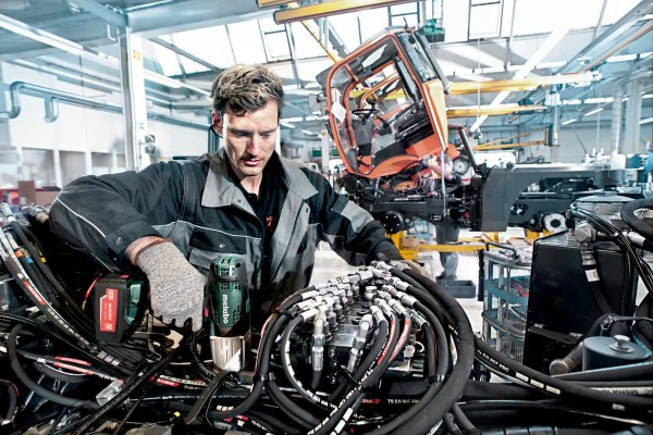 Акумуляторний ударний гайкокрут Metabo SSW 18 LTX 600 каркас в кейсі (602198840) фото 1