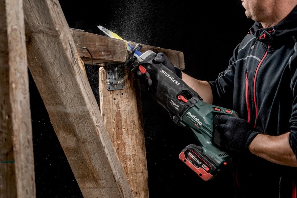 Акумуляторна шабельна пила Metabo SSEP 18 LTX BL MVT +2 АКБ 8 Аг із ЗП у кейсі METABOX 165 L (602258810) фото 5