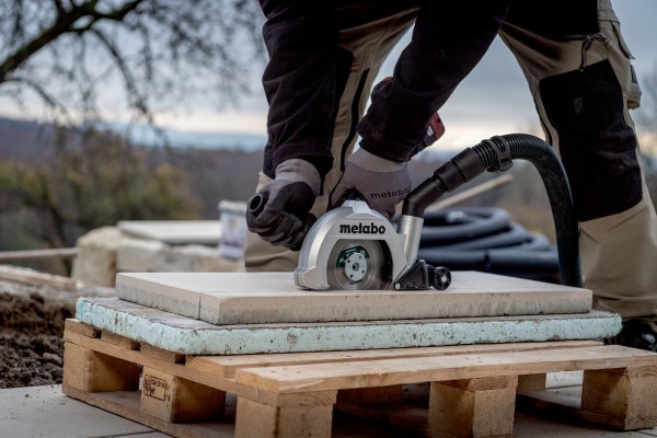 Акумуляторна кутова шліфмашина Metabo WB 18 LTX BL 15-180 QUICK з кейсом METABOX 165 L (601735840) фото 1
