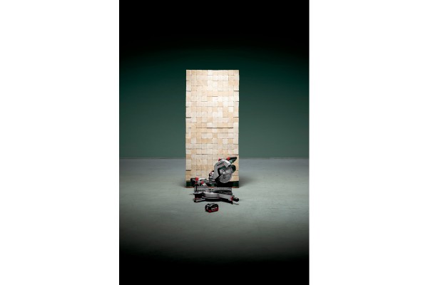 Акумуляторна торцювальна пила з протяжкою Metabo KGS 18 LTX BL 254 2х5.2 Аг (614254650) фото 7
