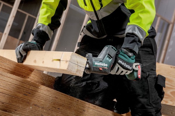 Акумуляторна шабельна пила Metabo PowerMaxx SSE 12 BL каркас в кофрі (602322860) фото 3