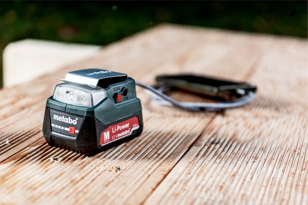 Акумуляторний адаптер Metabo PowerMaxx PA 12 LED-USB (600298000) фото 2
